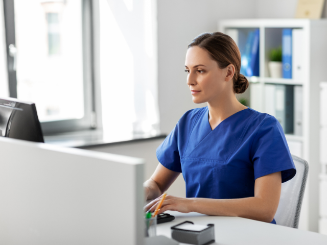 nurse studying for the florida nursing license renewal