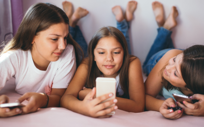 Warning Labels on Social Media Apps for Teens? What It Could Mean for Nurses